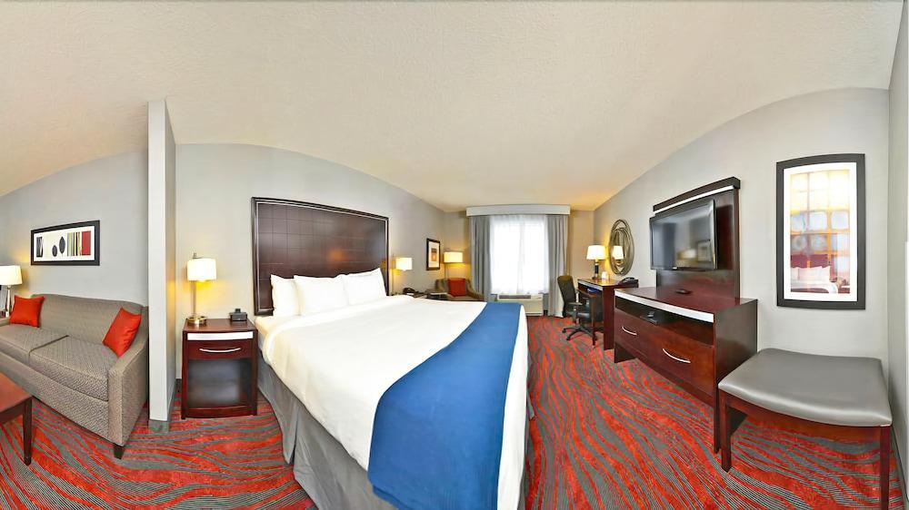 Holiday Inn Express & Suites Utica, An Ihg Hotel Екстер'єр фото