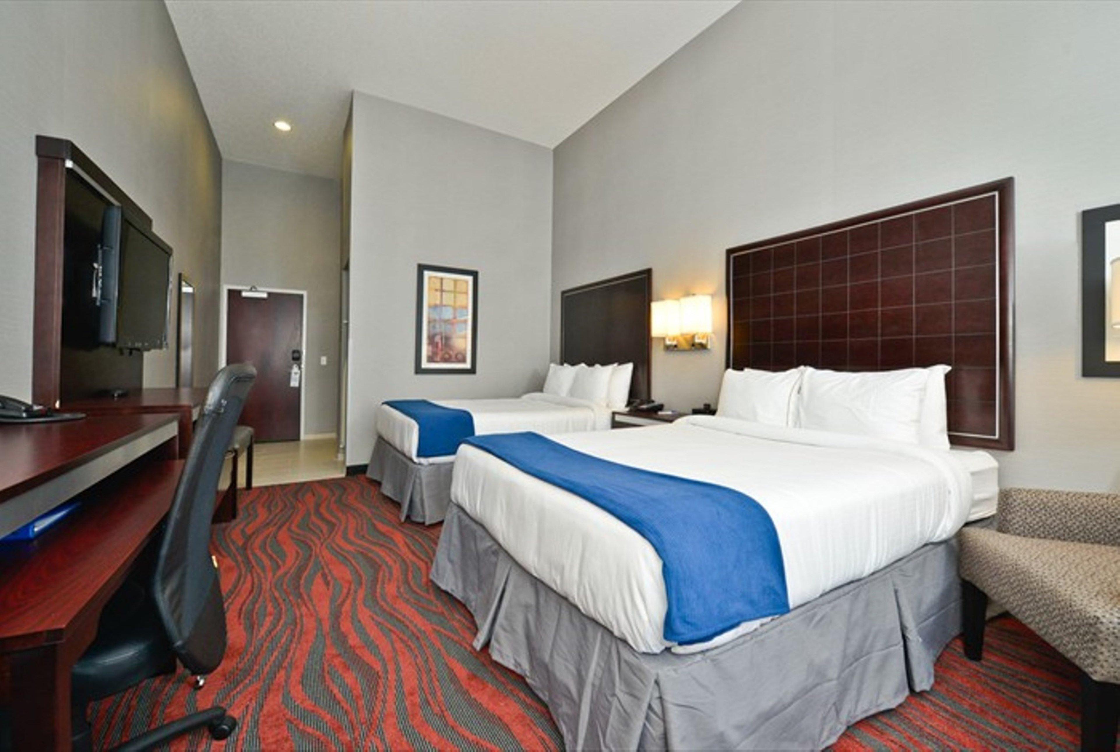 Holiday Inn Express & Suites Utica, An Ihg Hotel Номер фото